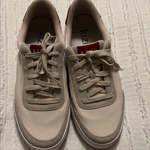 Kizik unisex shoes size M 8 wide W 9.5 W